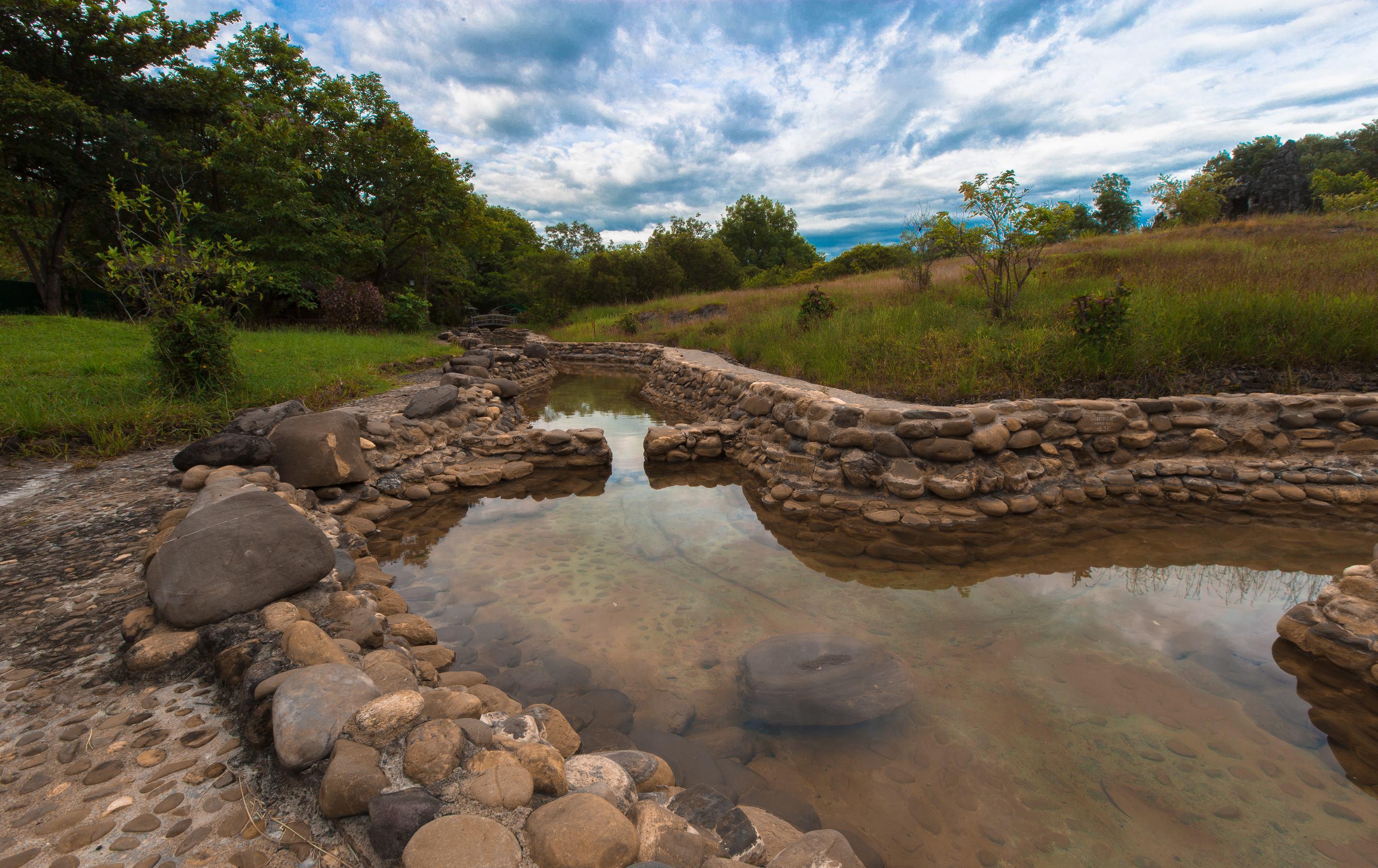 Thanh Tan Hot Springs By Fusion Hue Exterior foto